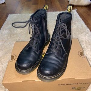 🎞Black Doc Martens🕰